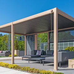 Ile kosztuje pergola? Ceny, koszty montażu i ukryte wydatki